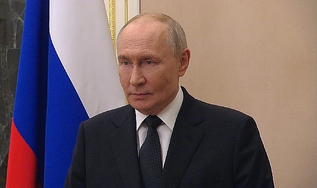 Putin’den Deniz Kuvvetleri Günü Mesajı: “Rus Donanması Güçlenmeye Devam Ediyor”